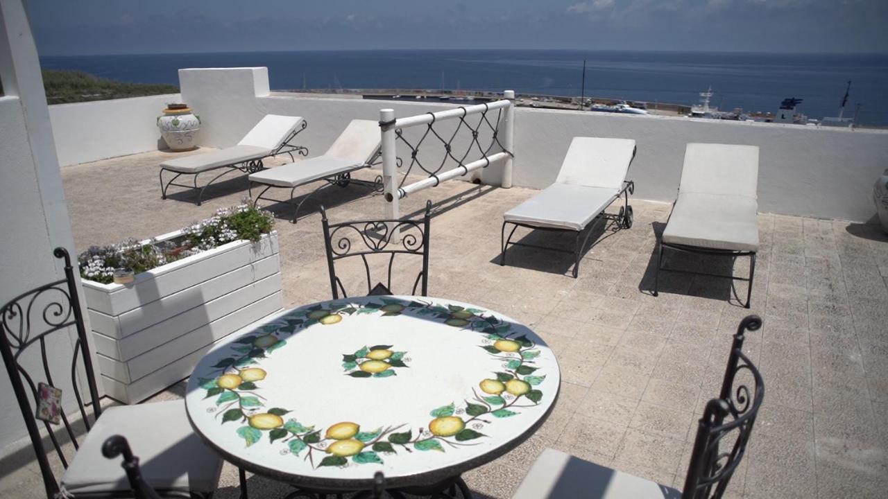 Hotel Isolabella Вентотене Екстериор снимка