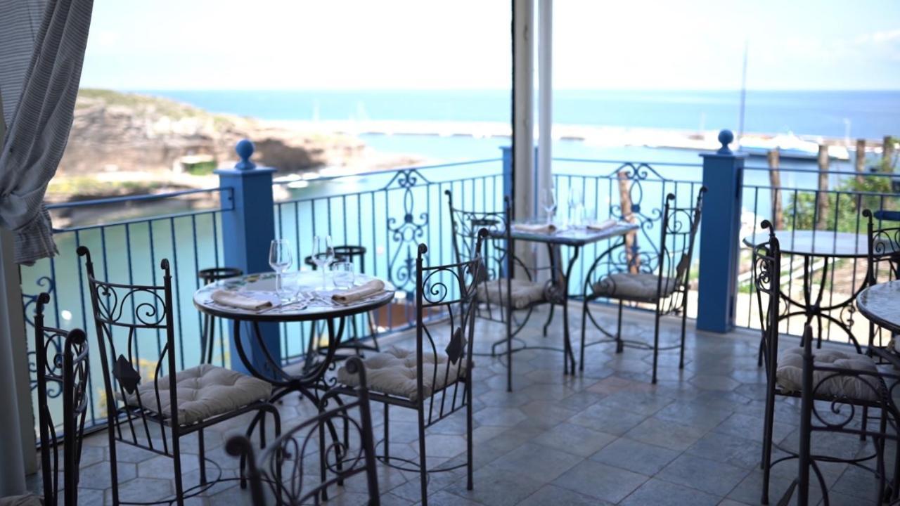 Hotel Isolabella Вентотене Екстериор снимка